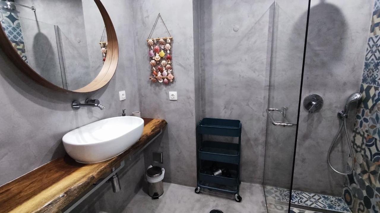 01 Sra Da Rocha Com Piscina E Ac - Casas & Papeis Armação de Pêra