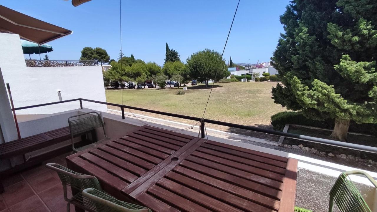 Apartment 01 Sra Da Rocha Com Piscina E Ac - Casas & Papeis